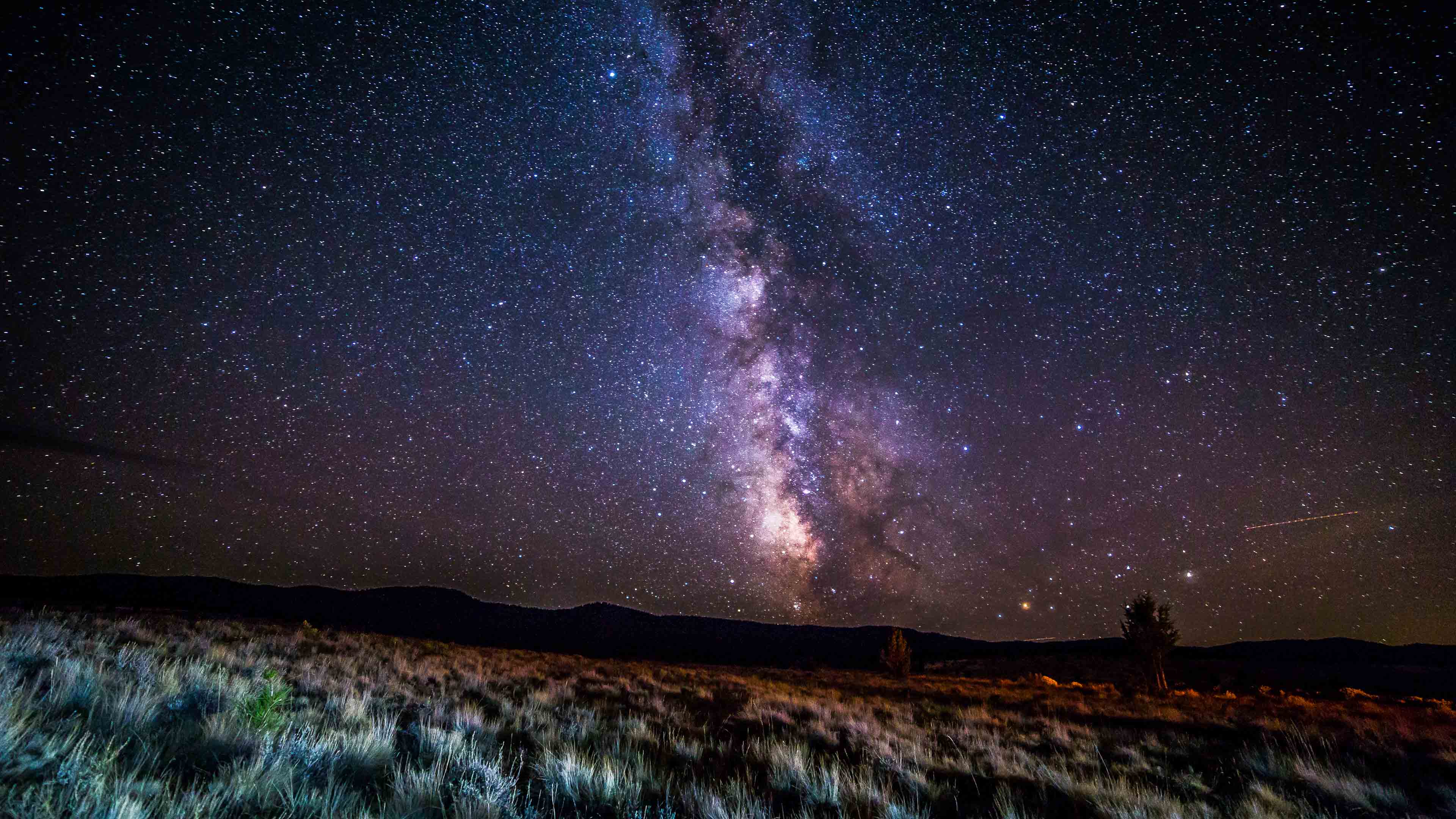 Starry sky near Barnhouse Campground, John Day Fossil Beds National Monument