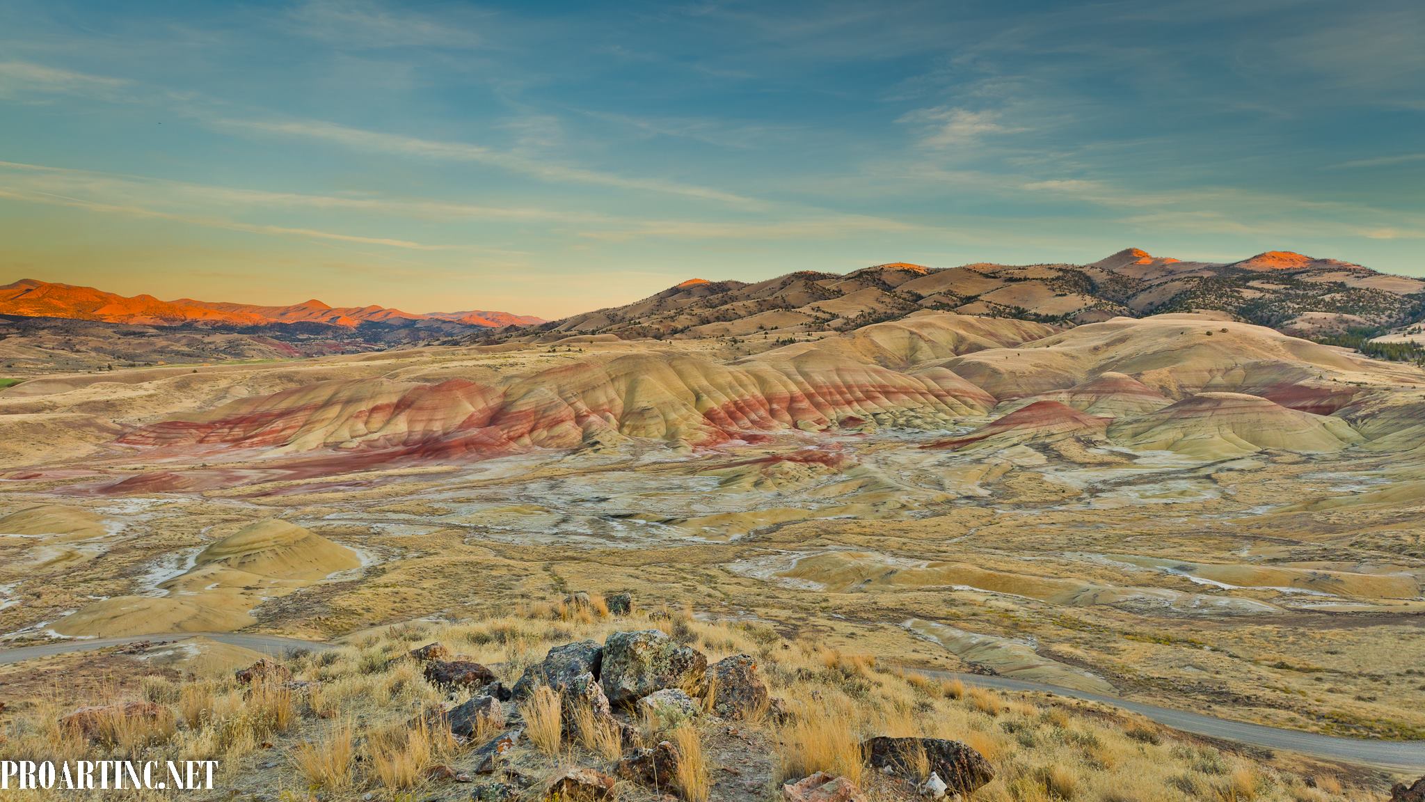 Painted Hills Overlook Trail, John Day Fossil Beds National Monument