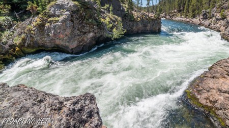 Brink of the Upper Falls in Yellowstone 4