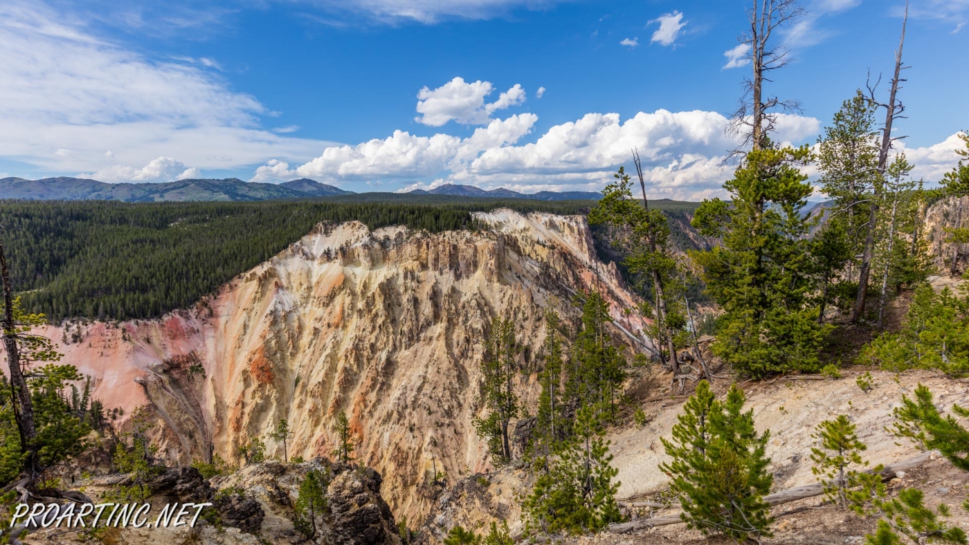 Point Sublime on the Grand Canyon of the Yellowstone National Park ...