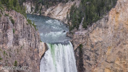 uncle-toms-trail-on-the-grand-canyon-of-the-yellowstone-23