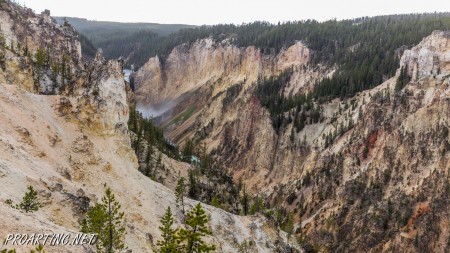 uncle-toms-trail-on-the-grand-canyon-of-the-yellowstone-30