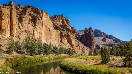 river-trail-smith-rock-state-park
