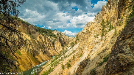 Uncle Tom's Trail at Grand Canyon of Yellowstone National Park